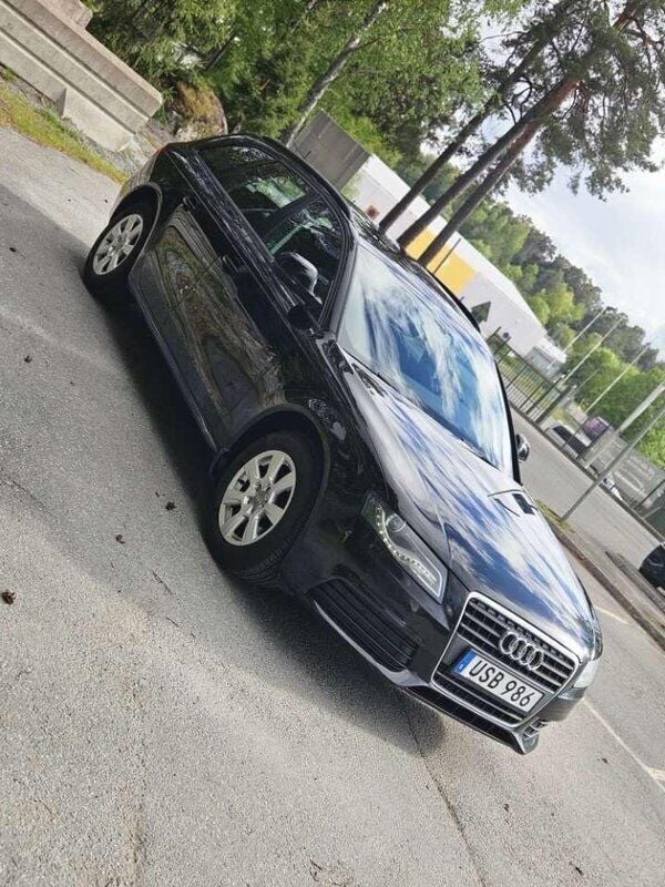Svart Begagnad 2009 Audi A4 Kombi | 37 500 kr (Bra pris) - Bild 1/4