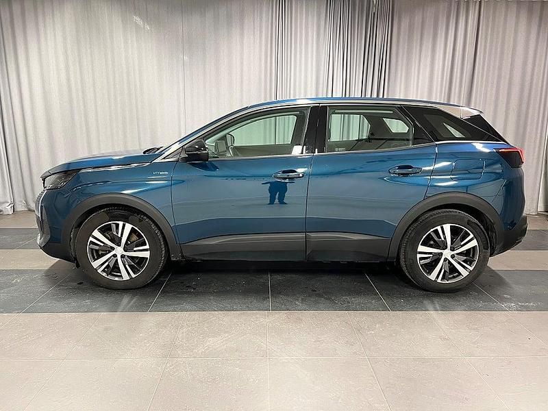 Begagnad Peugeot 3008 Active 224 HK (164 kW) 2022 Blå SUV