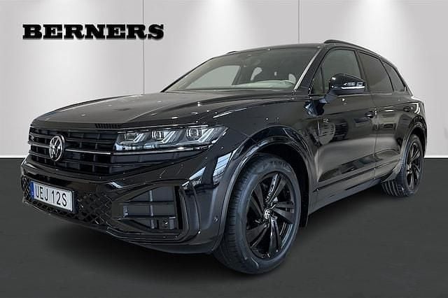 Svart Ny 2025 VW Touareg R-line SUV | 930 600 kr (Bra pris) - Bild 1/4