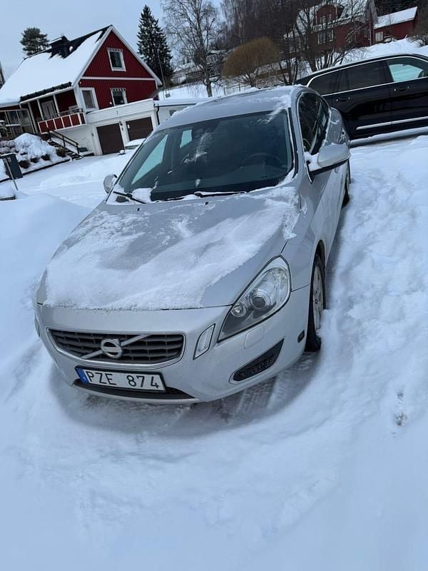 Begagnad Volvo S60 163 HK (119 kW) 2012 Sedan