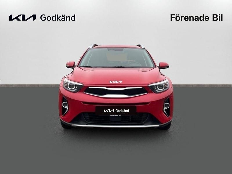 Begagnad Kia Stonic Advance 120 HK (88 kW) 2023 Röd SUV