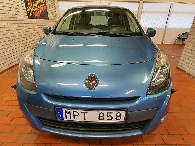 Begagnad Renault Clio R.S. R.S. 75 HK (55 kW) 2010 Blå Halvkombi