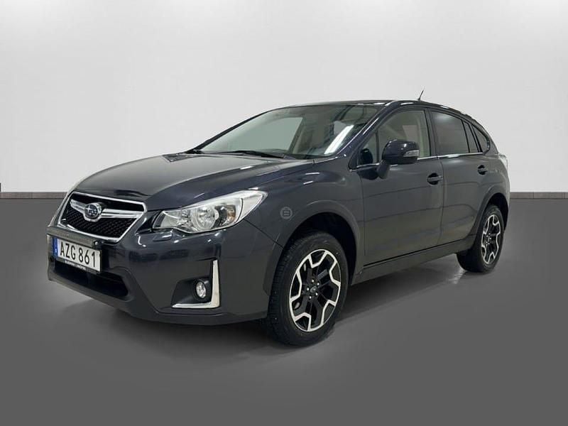 Begagnad Subaru XV Sport 150 HK (110 kW) 2015 Mgrå SUV