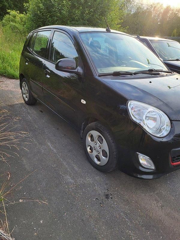 Svart Begagnad 2011 Kia Picanto EX Halvkombi | 20 000 kr (Superpris) - Bild 1/4