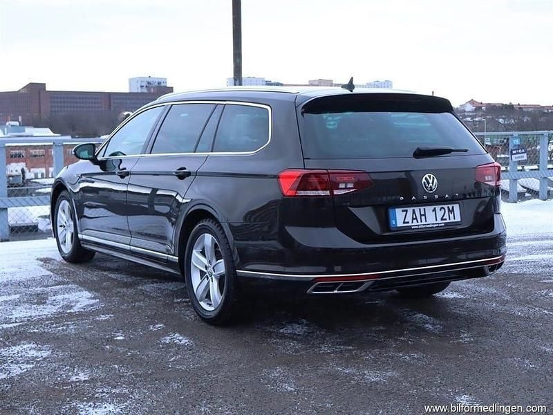 Begagnad VW Passat S 150 HK (110 kW) 2020 Brun samma som bilen Kombi