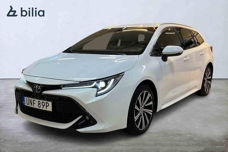 Vit Begagnad 2022 Toyota Corolla Kombi | 279 900 kr - Bild 1/1
