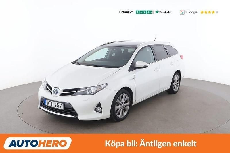Vit Begagnad 2014 Toyota Auris Touring Sports Kombi | 136 000 kr (Bra pris) - Bild 1/4