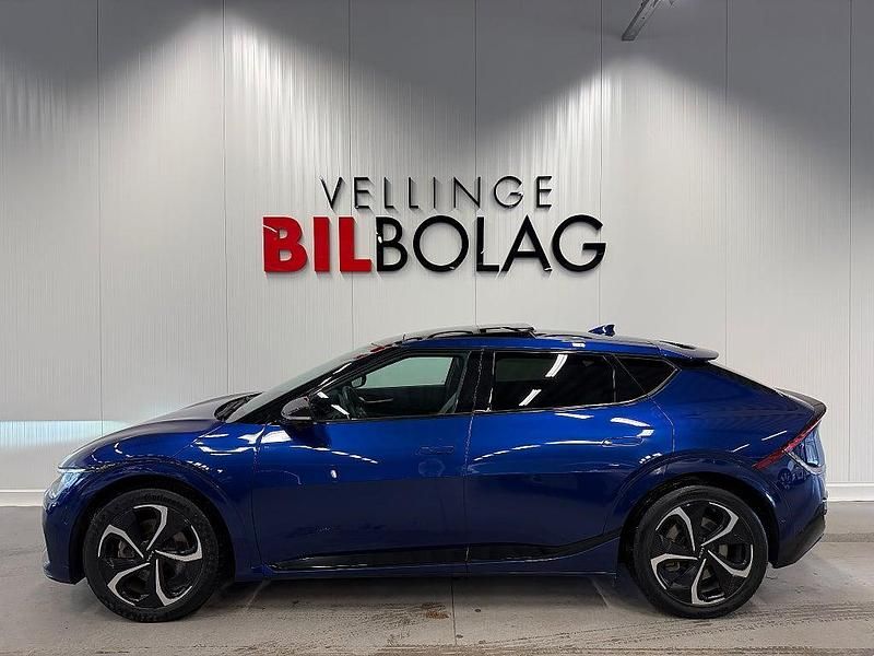 Mörkblå Begagnad 2021 Kia EV6 GT-Line SUV | 299 500 kr (Bra pris) - Bild 1/4