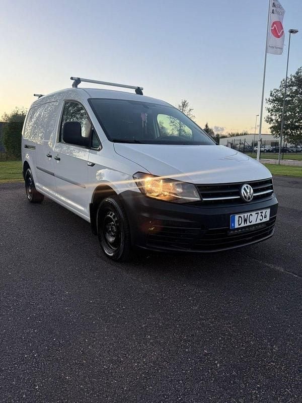Vit Begagnad 2017 VW Caddy Maxi Minibuss | 89 900 kr (Bra pris) - Bild 1/4