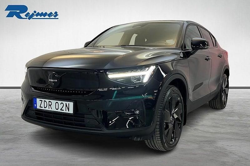 Svart Begagnad 2024 Volvo EC40 Performance SUV | 519 900 kr (Marknadspris) - Bild 1/4