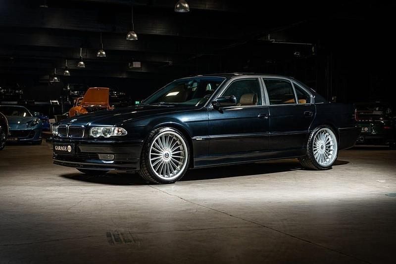 Begagnad BMW 750 M Sport 326 HK (239 kW) 2001 Svart Sedan