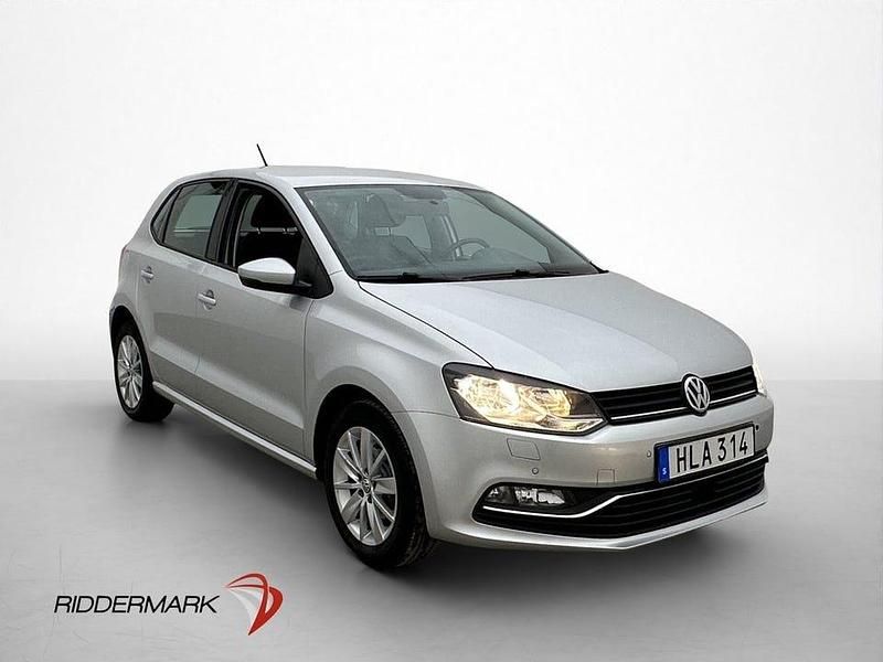 Begagnad VW Polo 90 HK (66 kW) 2014 Silver Halvkombi