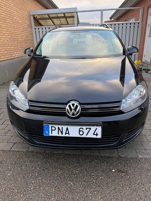 Begagnad 2013 VW Golf VII Kombi | 59 000 kr (Superpris) - Bild 1/4