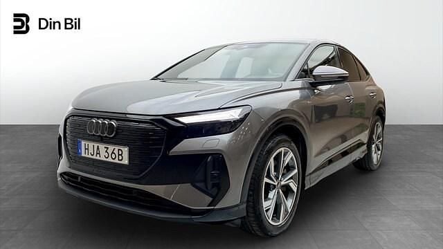 Grå Begagnad 2023 Audi Q4 Sportback e-tron S-Line SUV | 379 000 kr (Superpris) - Bild 1/4