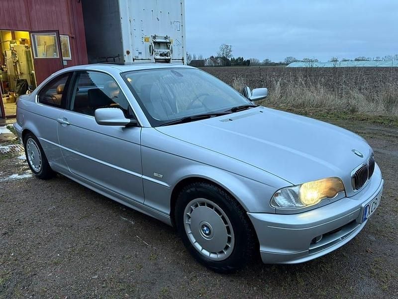 Begagnad 2000 BMW 323 Sportkupé | 35 000 kr - Bild 1/4