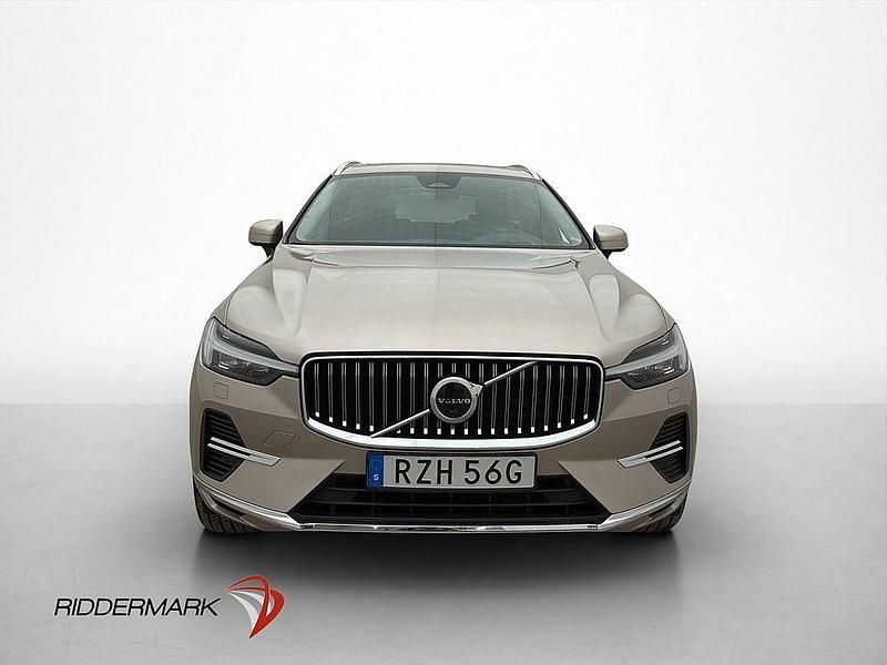 Begagnad Volvo XC60 Ultimate 350 HK (257 kW) 2022 Ljusgrå SUV