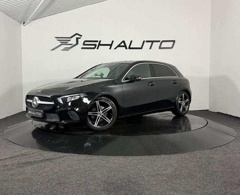 Begagnad Mercedes A180 136 HK (100 kW) 2019 Svart