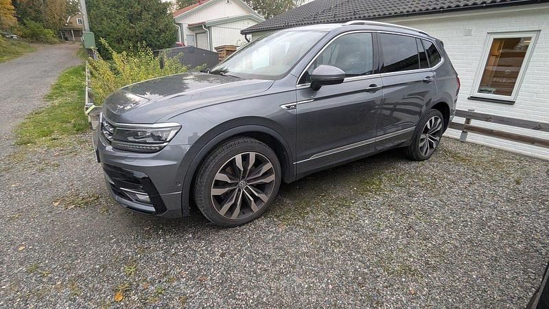 Begagnad 2018 VW Tiguan Allspace SUV | 320 000 kr (Bra pris) - Bild 1/4