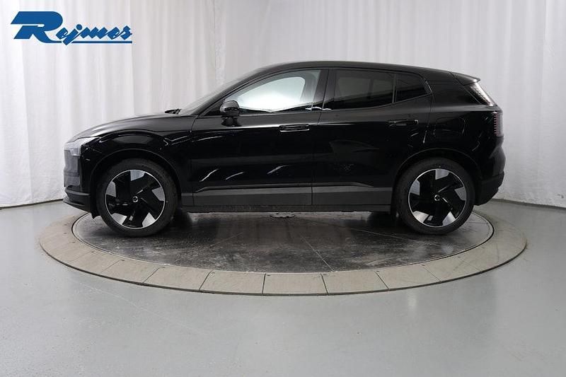 Ny Volvo EX30 Single Motor Extended Range 200 kW (272 HK) 2026 Svart SUV