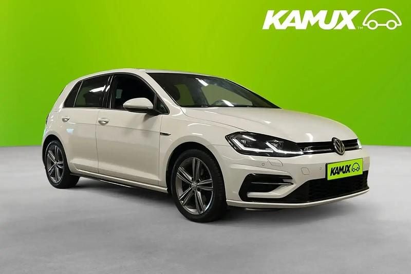 Vit Begagnad 2020 VW Golf VII R-line Plus Halvkombi | 169 900 kr (Marknadspris) - Bild 1/4