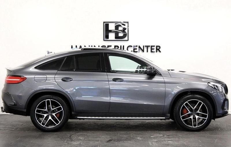 Grå Begagnad 2017 Mercedes GLE43 AMG AMG Sportkupé | 499 900 kr - Bild 1/4