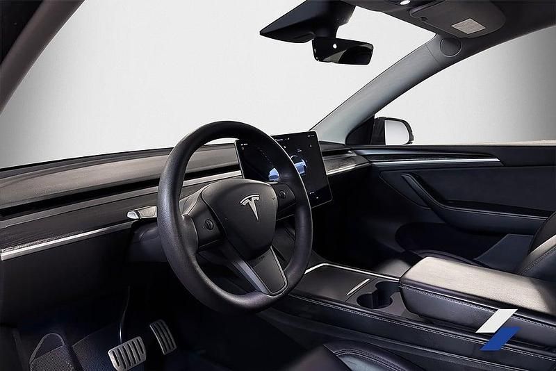 Begagnad Tesla Model Y Performance 392 kW (534 HK) 2022 Vit SUV