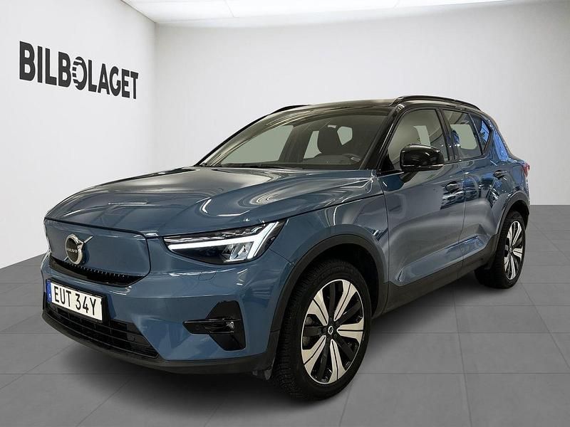 Blå Begagnad 2022 Volvo XC40 Plus SUV | 359 800 kr - Bild 1/4