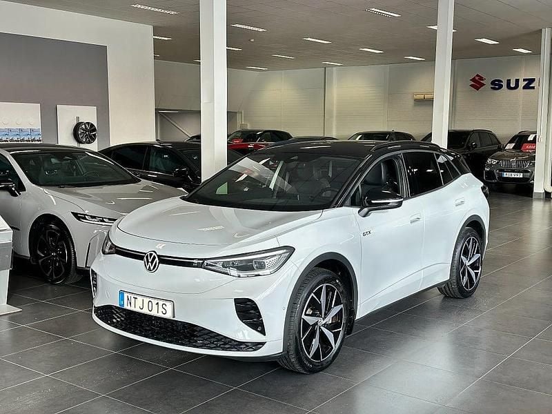 Vit Begagnad 2023 VW ID.4 GTX SUV | 379 900 kr (Bra pris) - Bild 1/4