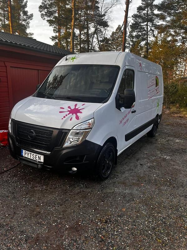 Begagnad 2021 Nissan NV400 Van | 240 000 kr (Marknadspris) - Bild 1/4