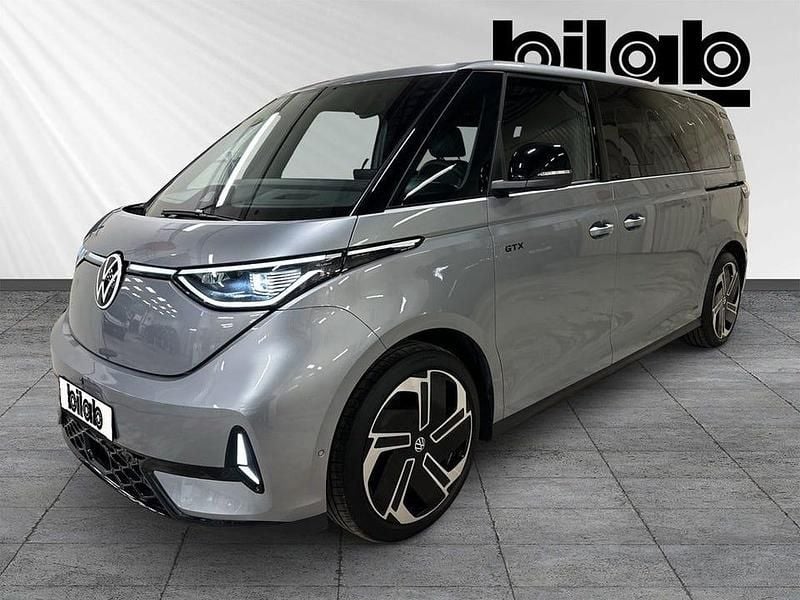 Silver Begagnad 2025 VW ID. Buzz GTX Minibuss | 799 000 kr - Bild 1/4