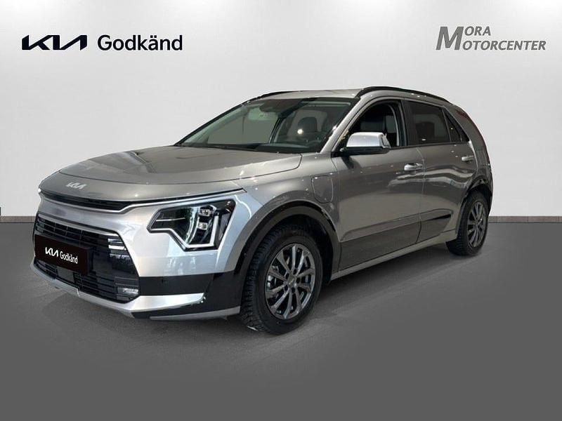Grå Begagnad 2024 Kia Niro Advance SUV | 389 000 kr (Marknadspris) - Bild 1/4
