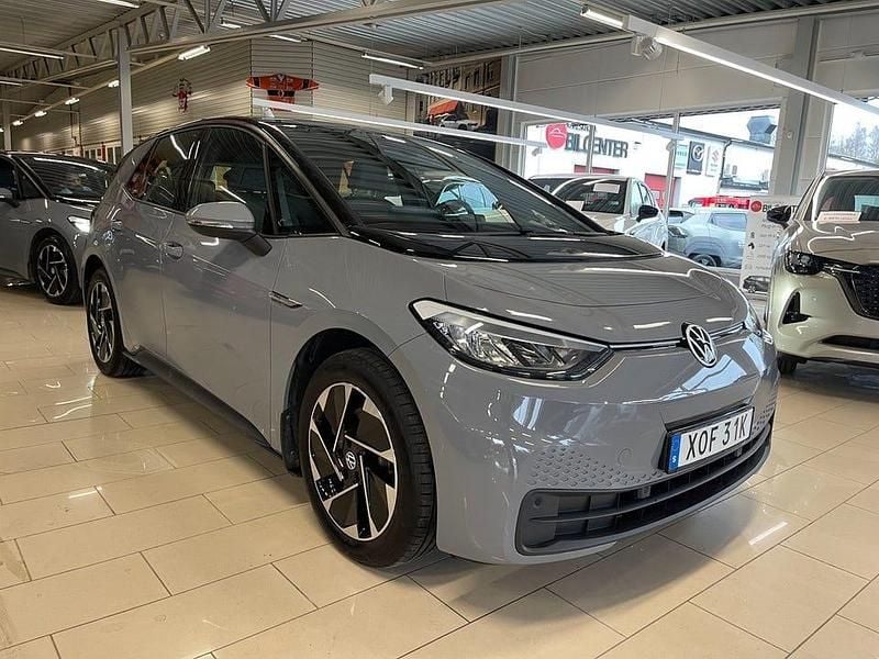 Begagnad VW ID.3 Pro Performance 150 kW (204 HK) 2023 Grå Halvkombi