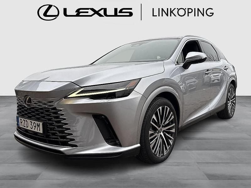 Silver Begagnad 2023 Lexus RX450h+ Executive Line SUV | 649 000 kr (Bra pris) - Bild 1/4
