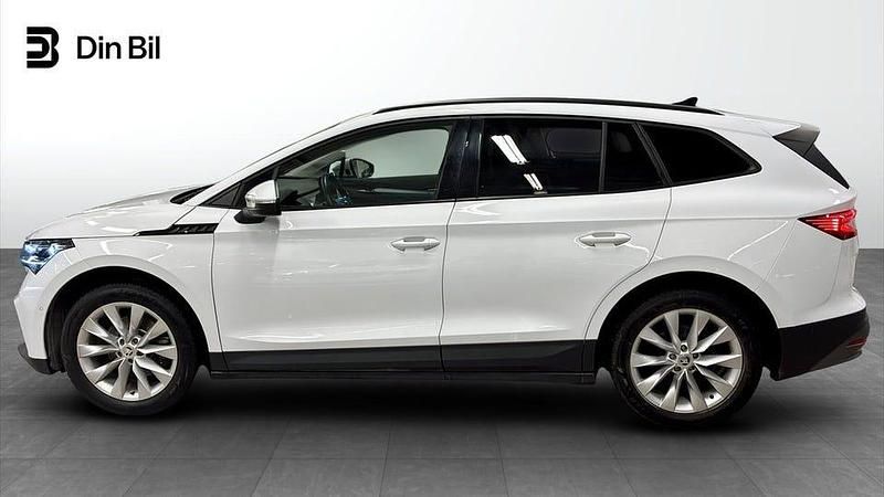 Begagnad Skoda Enyaq iV 150 kW (204 HK) 2022 Moon white metallic SUV