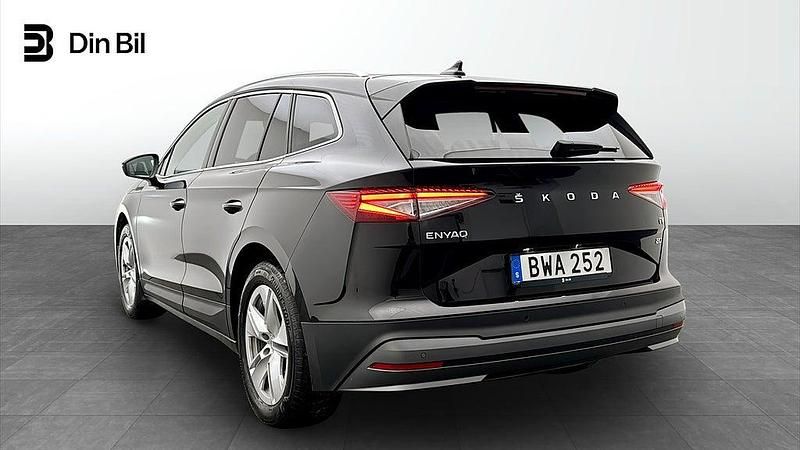 Begagnad Skoda Enyaq iV 150 kW (204 HK) 2023 Svart SUV