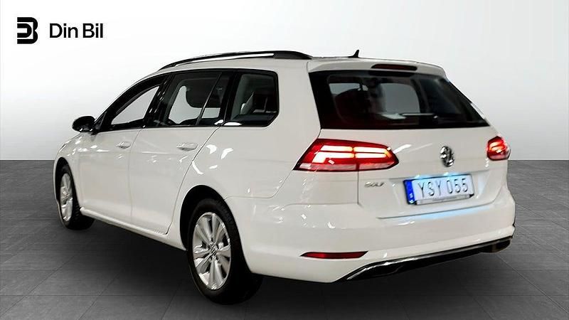 Begagnad VW Golf VII 116 HK (85 kW) 2018 Pure white Kombi