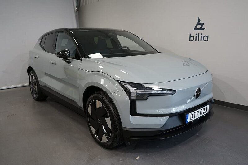 Grå Begagnad 2024 Volvo EX30 Plus SUV | 369 900 kr (Superpris) - Bild 1/3