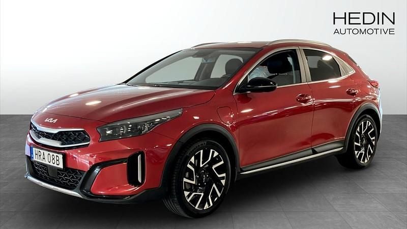 Röd (red) Begagnad 2023 Kia XCeed Advance SUV | 289 900 kr (Marknadspris) - Bild 1/4