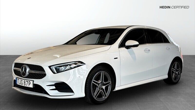 Begagnad 2020 Mercedes A250 AMG line Halvkombi | 244 900 kr (Lite dyr) - Bild 1/4