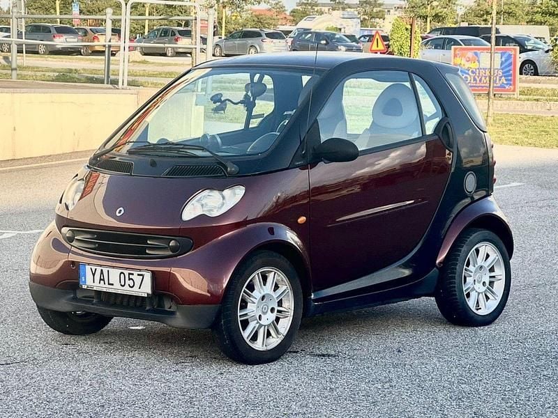 Flerfärgad Begagnad 2004 Smart ForTwo Coupé Sportkupé | 24 900 kr - Bild 1/4