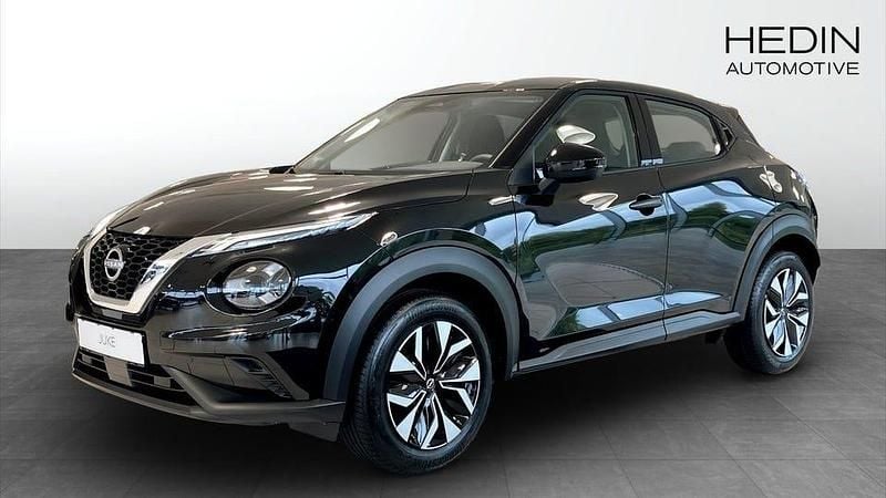 Svart Ny 2025 Nissan Juke Acenta SUV | 300 600 kr (Dyr) - Bild 1/4