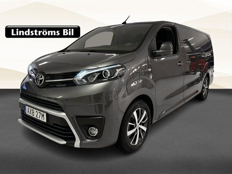 Mörkgrå (grå) Begagnad 2023 Toyota Proace Van | 379 000 kr (Marknadspris) - Bild 1/3
