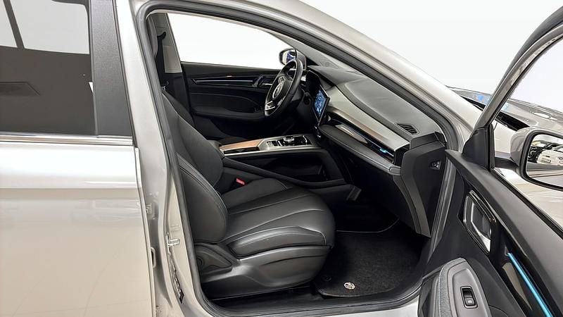 Begagnad MG MG5 EV Luxury 130 kW (177 HK) 2022 Grå Kombi