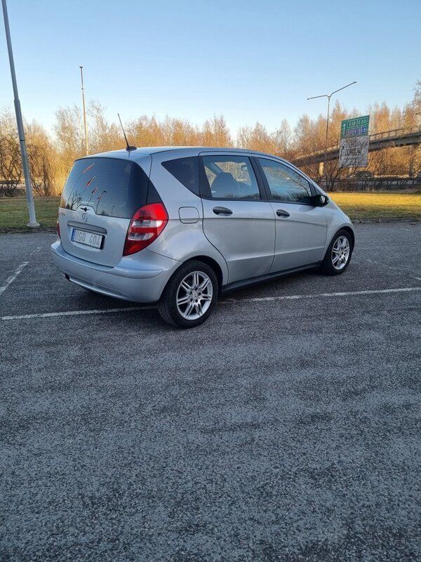 Silver Begagnad 2007 Mercedes A150 Halvkombi | 29 900 kr (Marknadspris) - Bild 1/4
