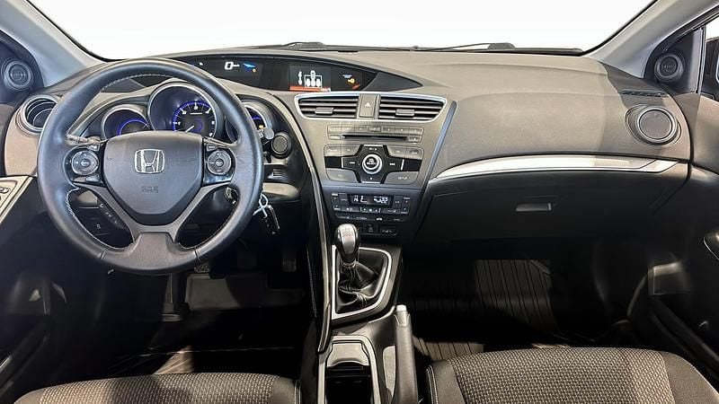 Begagnad Honda Civic 120 HK (88 kW) 2015 Svart Kombi