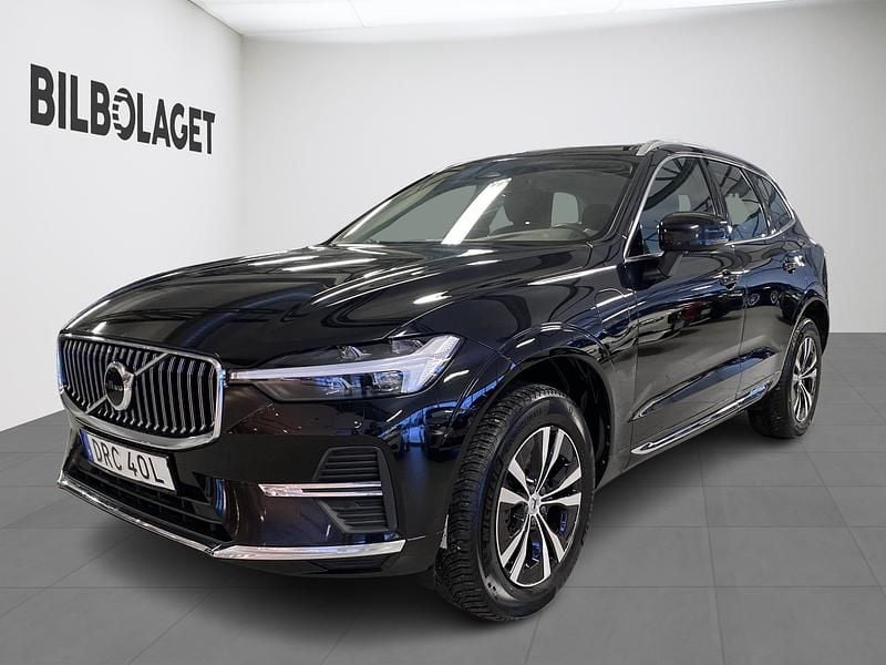 Svart Begagnad 2022 Volvo XC60 Core SUV | 384 800 kr (Superpris) - Bild 1/4