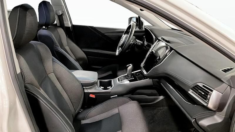 Begagnad Subaru Outback 169 HK (124 kW) 2022 Vit Kombi