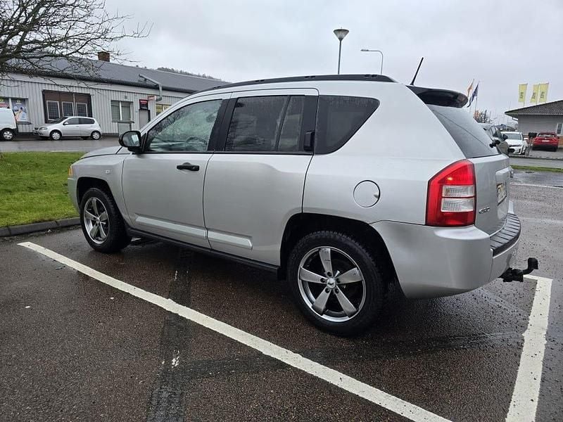 Begagnad Jeep Compass 140 HK (102 kW) 2007 SUV