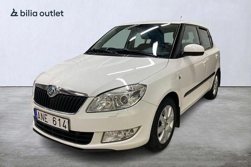 Vit Begagnad 2012 Skoda Fabia Elegance Halvkombi | 74 900 kr (Marknadspris) - Bild 1/3