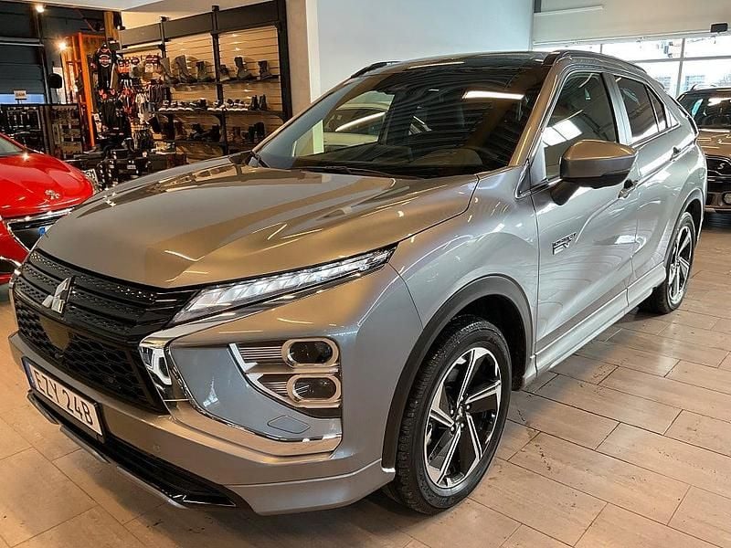 Begagnad Mitsubishi Eclipse 188 HK (138 kW) 2023 Grå Kombi